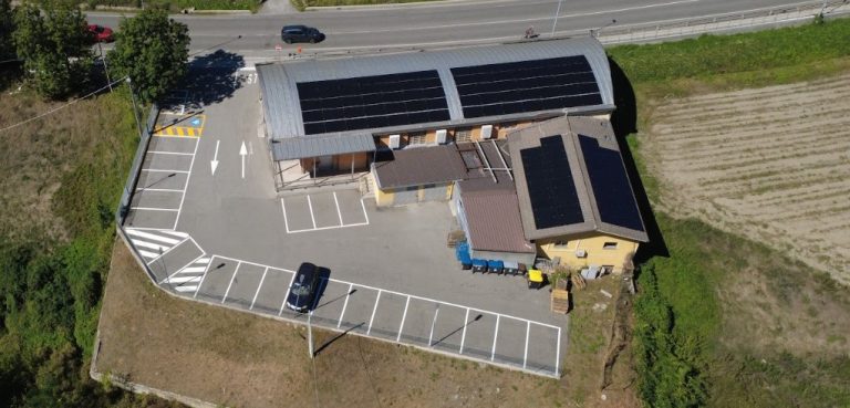 Impianto fotovoltaico da 55 kWp su capannone industriale realizzato da Green Terrae