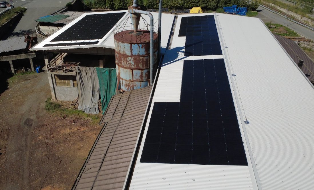 Impianto fotovoltaico da 75 kWp su capannone industriale realizzato da Green Terrae