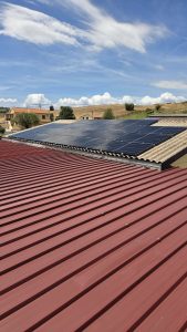 Impianto fotovoltaico da 10 kWp sul capannone di un’autocarrozzeria in Toscana, realizzato da Green Terrae